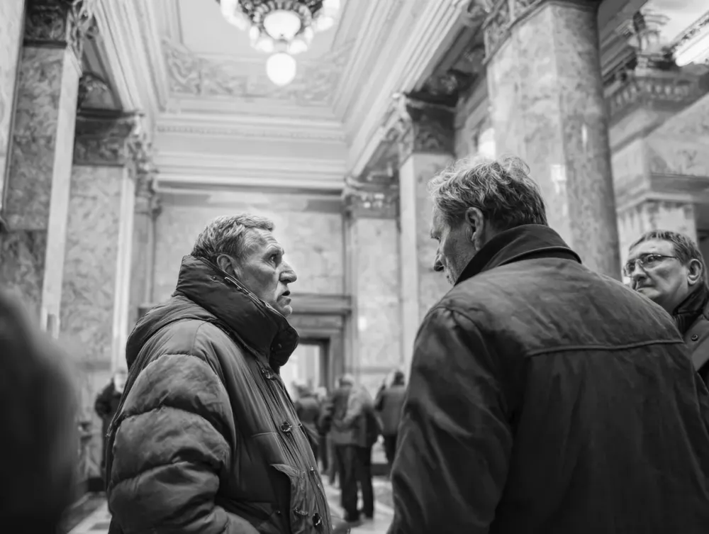 Воспрепятствование деятельности адвоката, журналиста, должностного лица