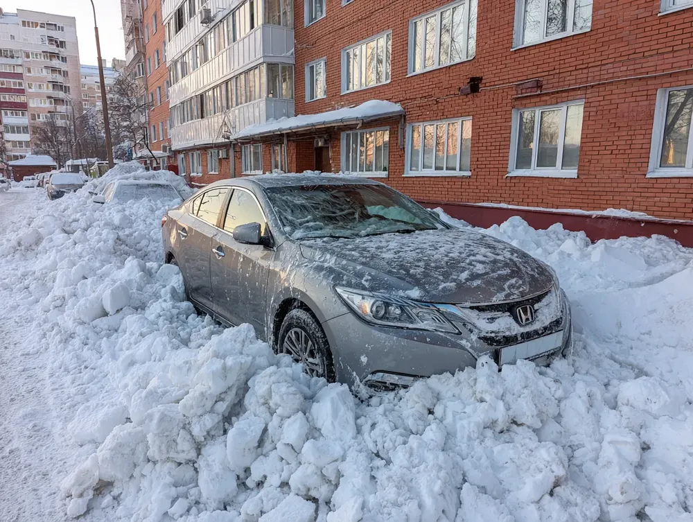 Как действовать, если при уборке снега и льда повредили имущество